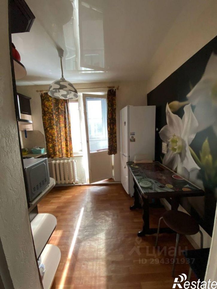 1-комн квартира ул Парижской Коммуны, 54,  д. 54