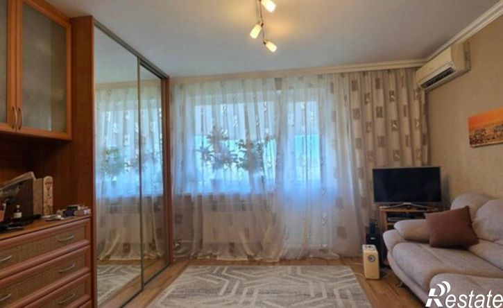 3-комн квартира пр-кт Юности, 4,  д. 4