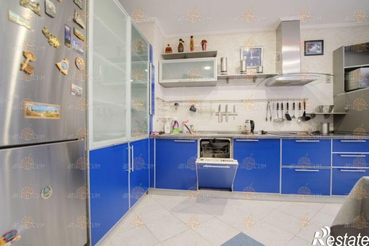 4-комн квартира Ленина, 245