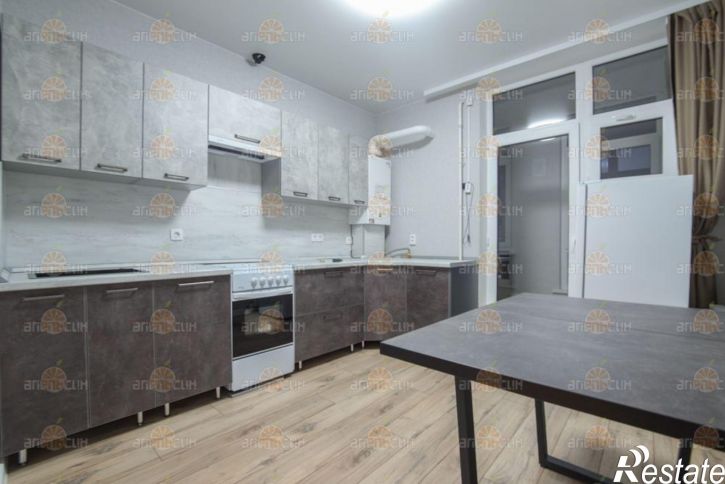 2-комн квартира проспект Российский, 13к1