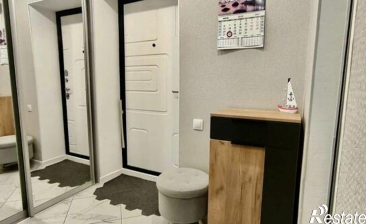 1-комн квартира ул 45 Параллель, 32,  д. 32