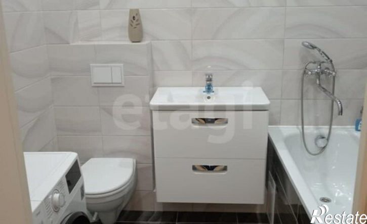 2-комн квартира ул Якова Андрюшина, 1,  д. 1