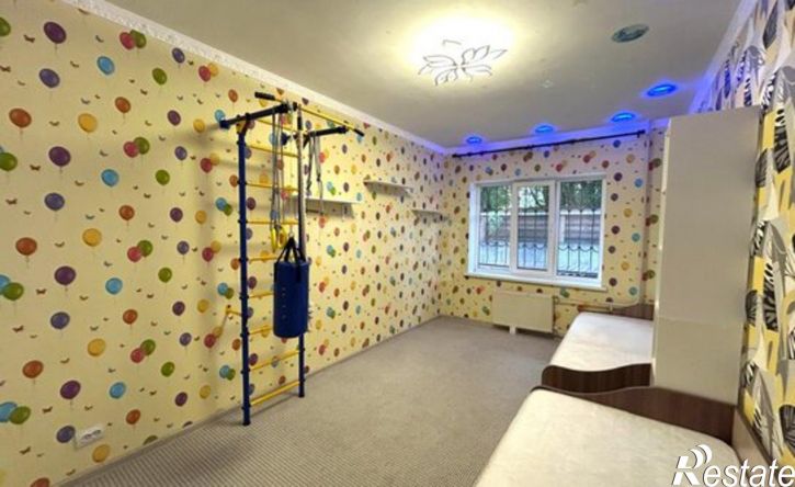 2-комн квартира ул Черниговская, 4,  д. 4