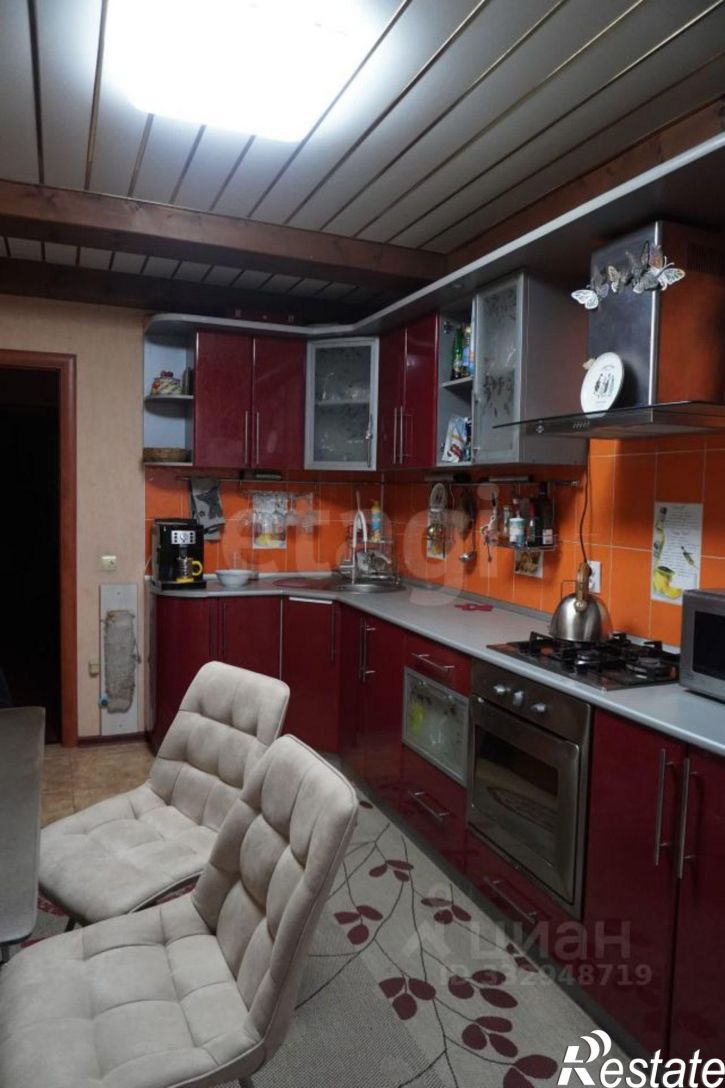 3-комн квартира ул Пирогова, 94,  д. 94