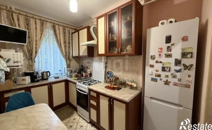 3-комн квартира ул Короленко, 7,  д. 7
