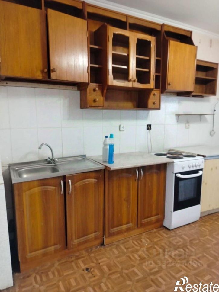 4-комн квартира ул 45 Параллель, 22,  д. 22