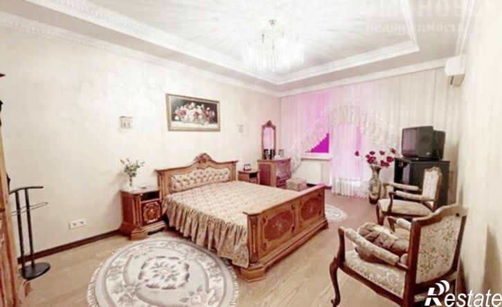 3-комн квартира ул Мира, 284/1,  д. 284/1