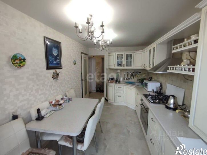 4-комн квартира ул Маршала Жукова, 30,  д. 30