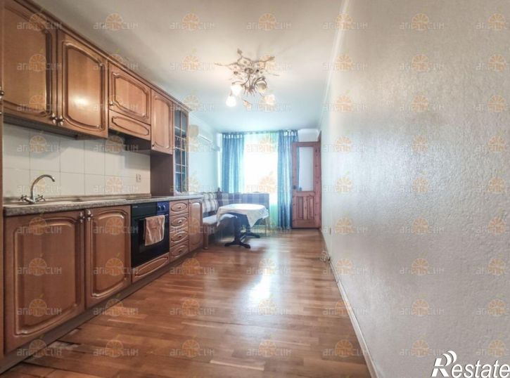 3-комн квартира Шпаковская, 74/2