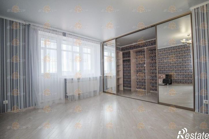 3-комн квартира Горького, 34