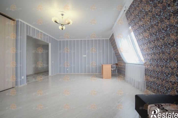 3-комн квартира Горького, 34
