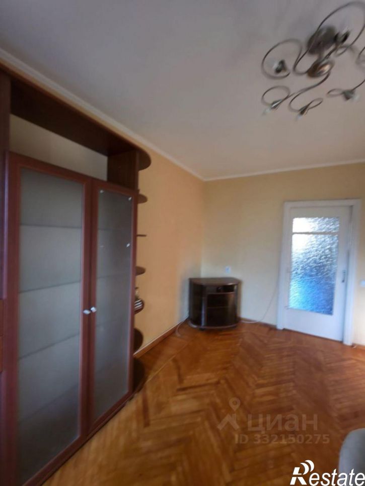 2-комн квартира ул Серова, 4/2,  д. 4/2