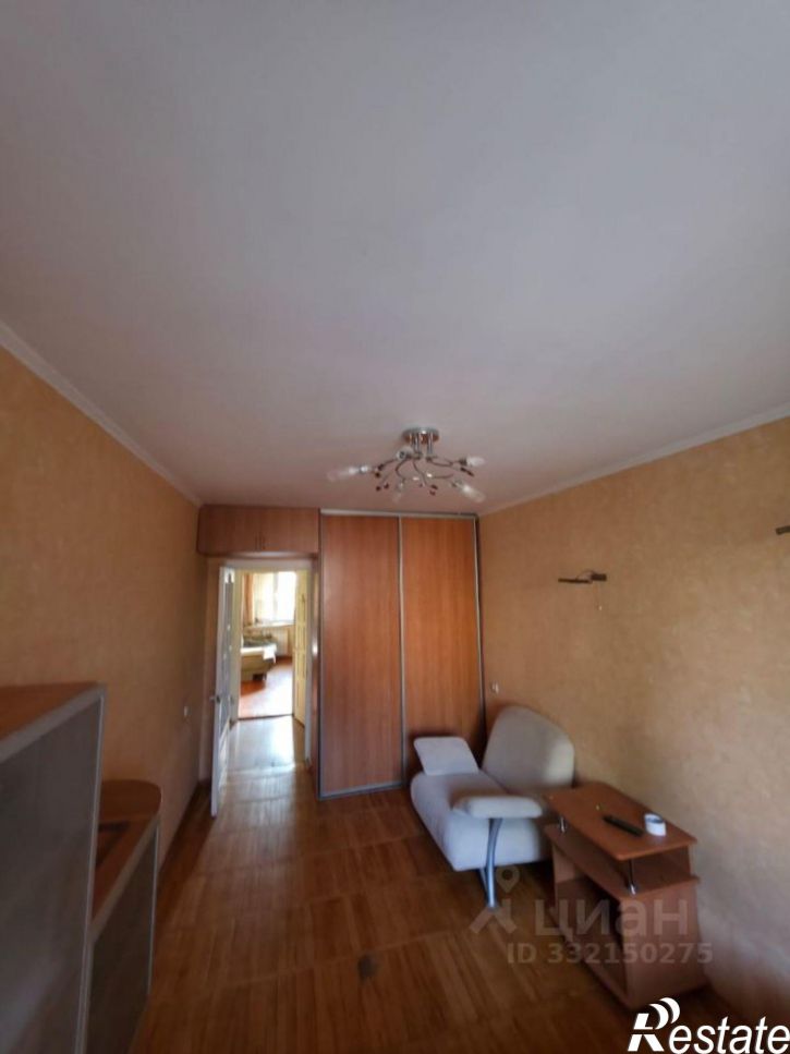 2-комн квартира ул Серова, 4/2,  д. 4/2