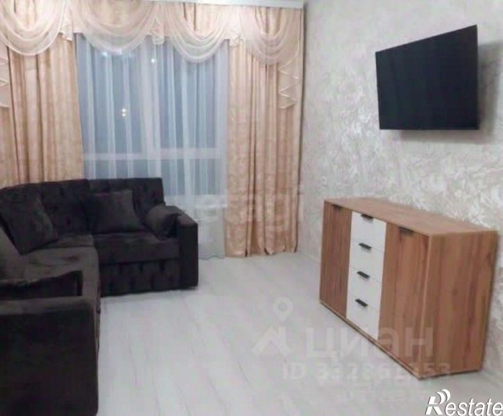 1-комн квартира Российский пр-кт, 18,  д. 18