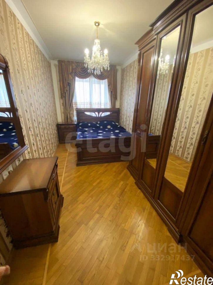 3-комн квартира ул 45 Параллель, 2,  д. 2
