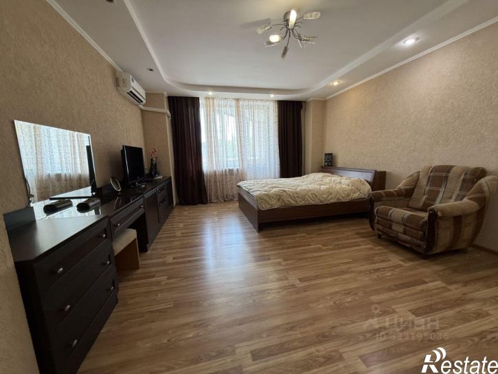 1-комн квартира пр-кт Октябрьской Революции, 11б,  д. 11б