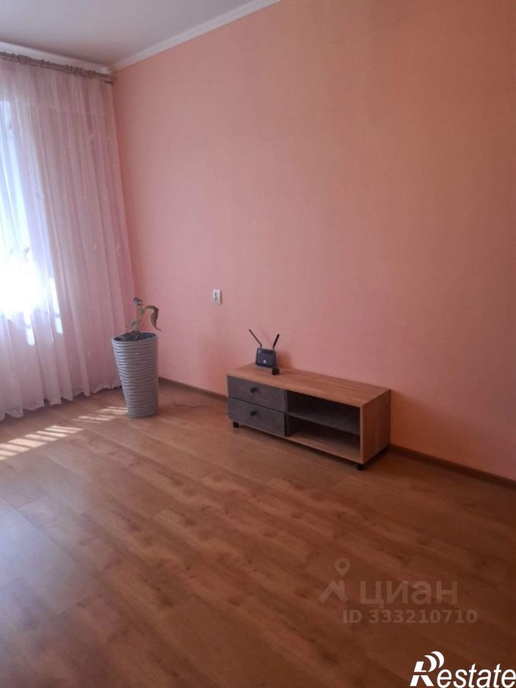 1-комн квартира ул 45 Параллель, 73,  д. 73