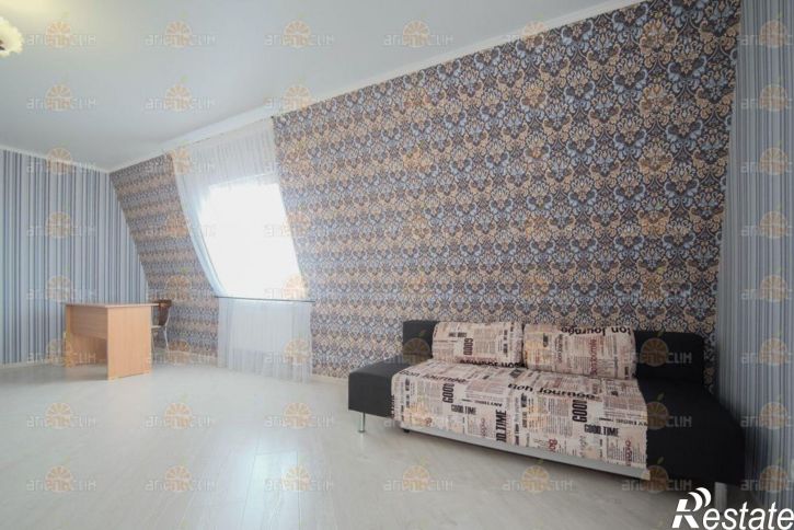 3-комн квартира Горького, 34