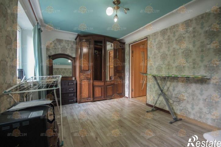 2-комн квартира Дзержинского, 54
