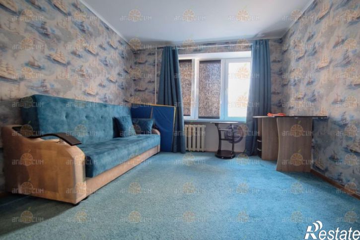 3-комн квартира Комсомольская, 40