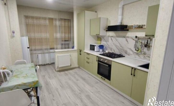 1-комн квартира ул 45 Параллель, 85,  д. 85