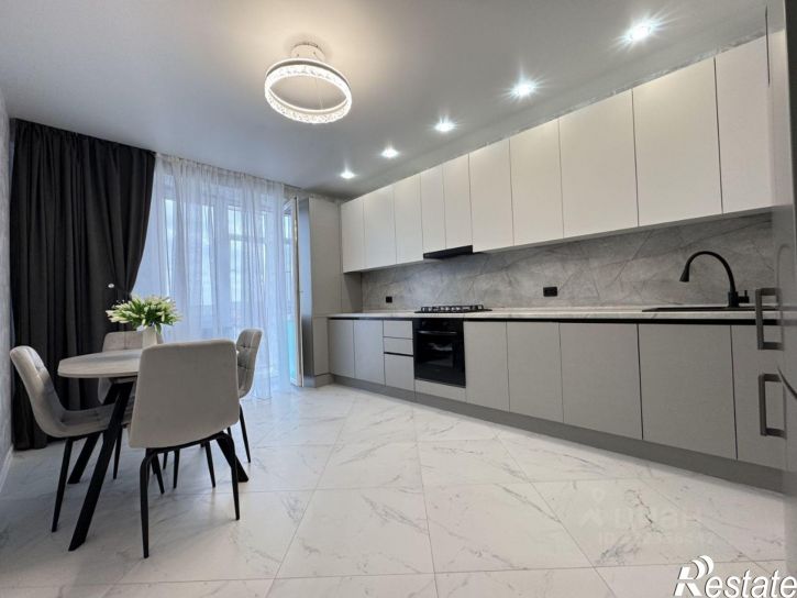 3-комн квартира ул Рогожникова, 21/2,  д. 21/2