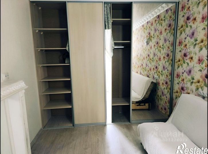2-комн квартира ул 45 Параллель, 3в,  д. 3в