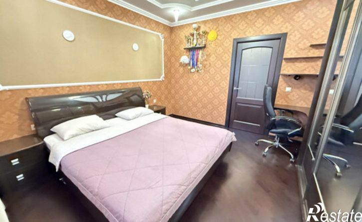 2-комн квартира ул Черниговская, 4,  д. 4
