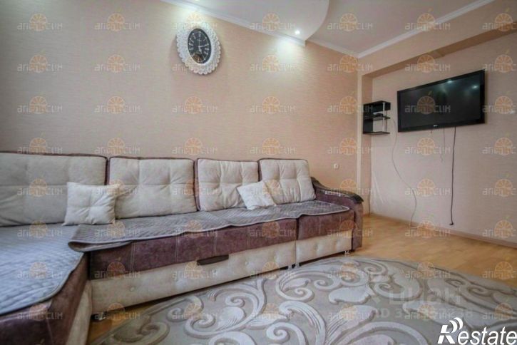 2-комн квартира ул 45 Параллель, 75,  д. 75