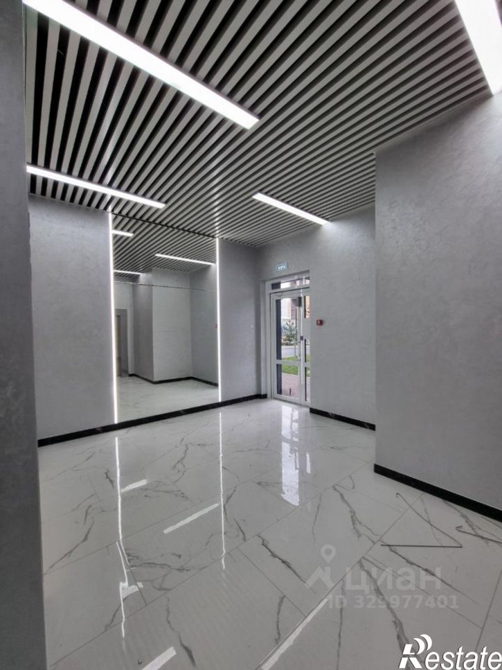 3-комн квартира улица Андрея Голуба, 12к3
