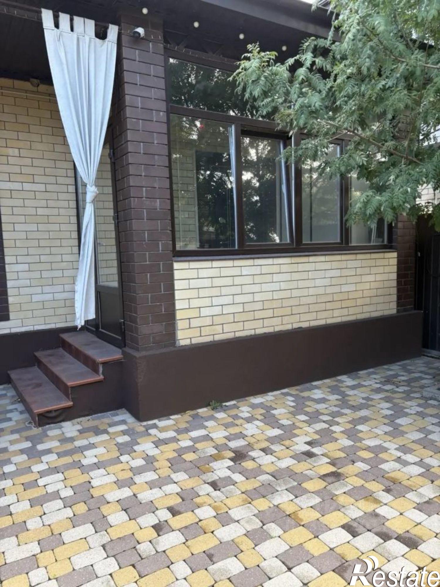 Купить дачу, дом, коттедж за 15 500 000 рублей на улица Пономаренко, 15А