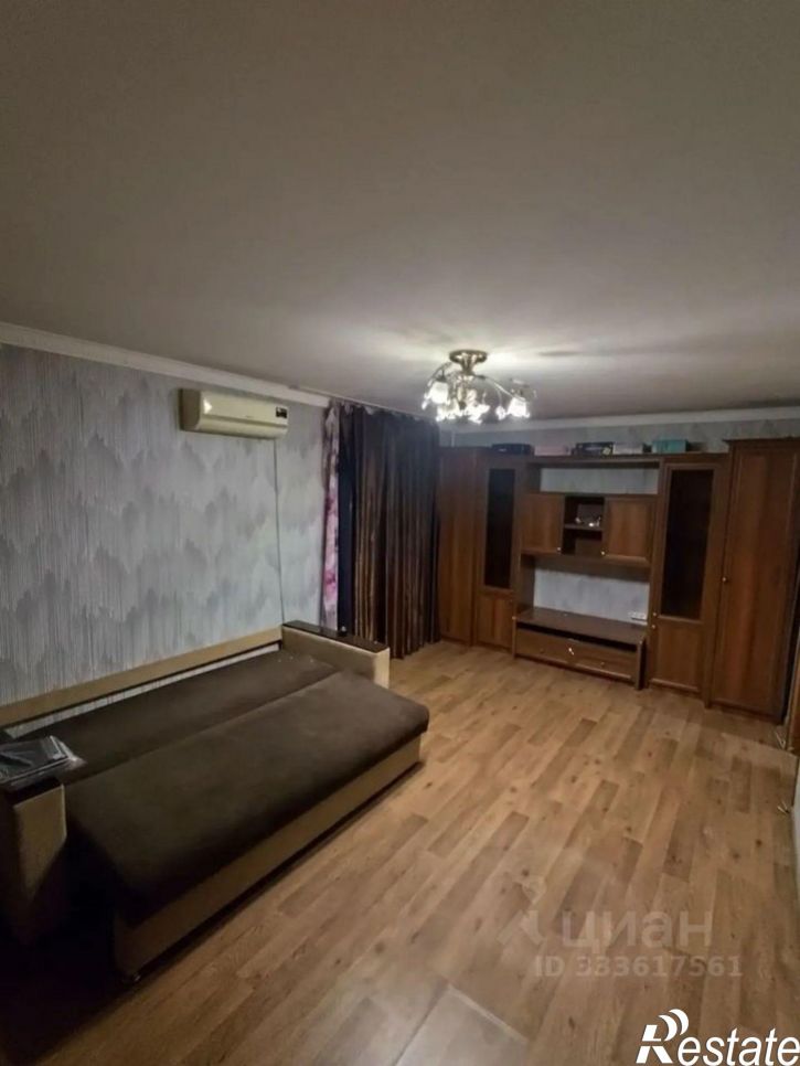 3-комн квартира улица Фроленко, 6,  д. 6