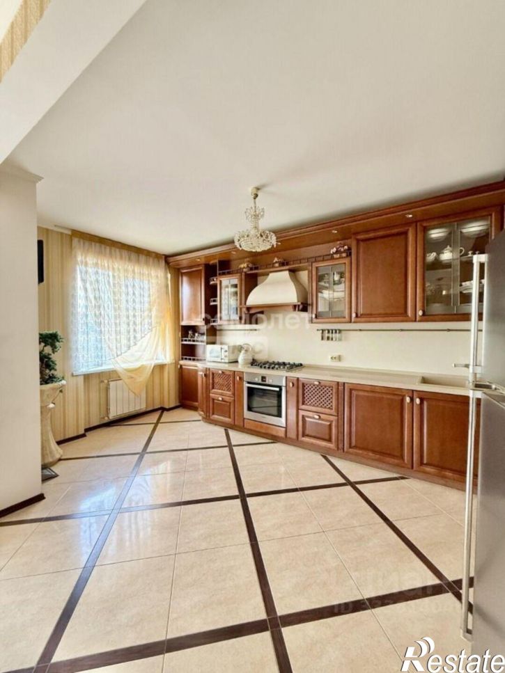 3-комн квартира улица Горького, 34,  д. 34