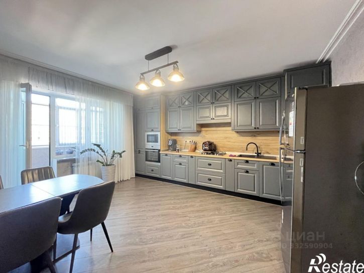 4-комн квартира улица Мира, 341,  д. 341