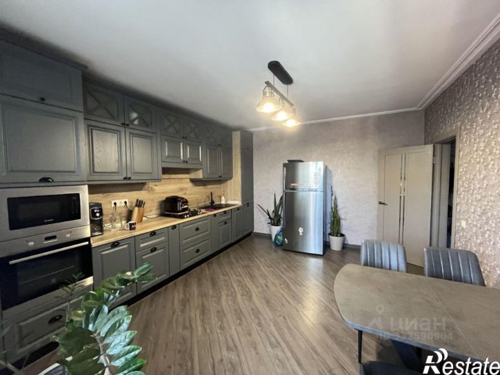 4-комн квартира улица Мира, 341,  д. 341