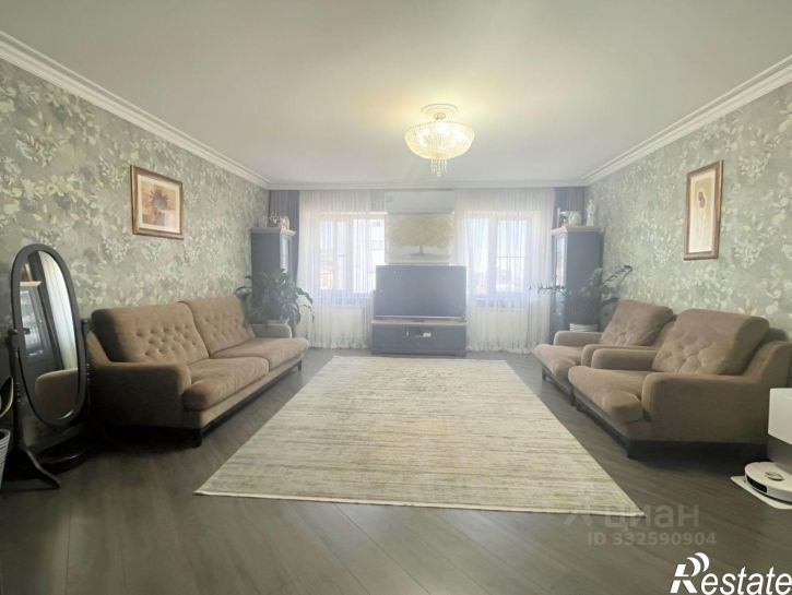 4-комн квартира улица Мира, 341,  д. 341