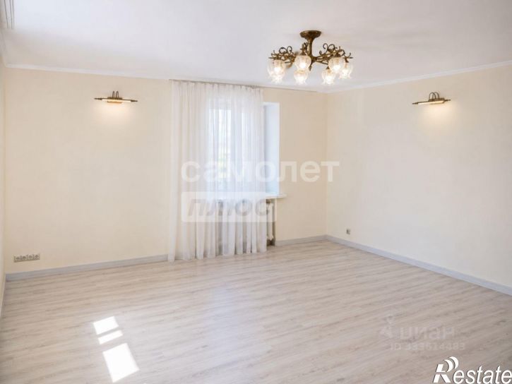 3-комн квартира улица 45-я Параллель, 22,  д. 22