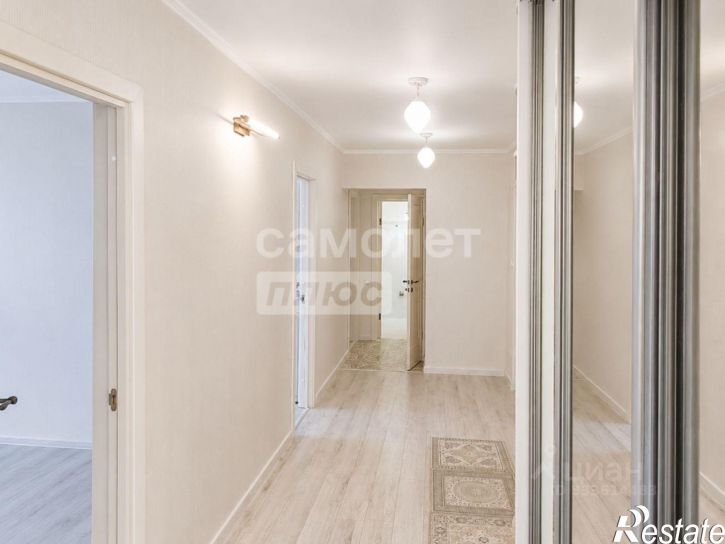 3-комн квартира улица 45-я Параллель, 22,  д. 22