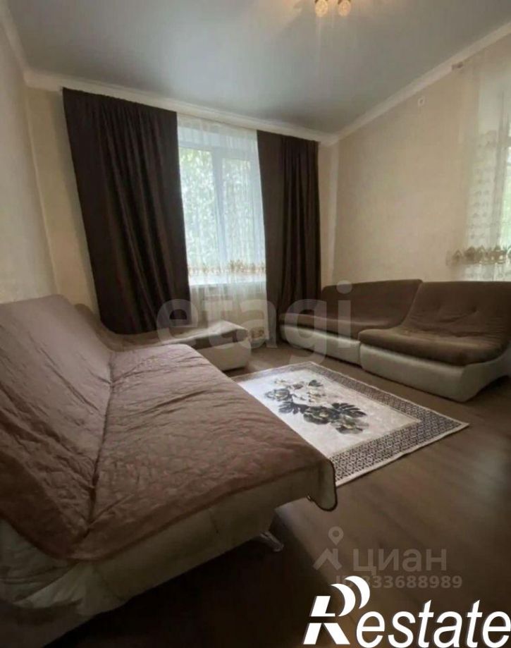 2-комн квартира улица Короленко, 1,  д. 1
