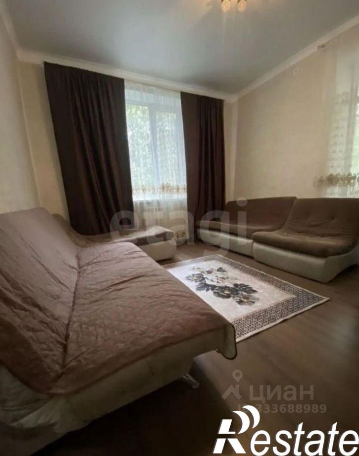 2-комн квартира улица Короленко, 1,  д. 1
