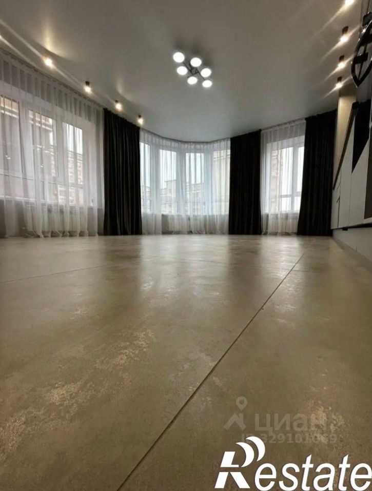 3-комн квартира улица Генерала Маргелова, 5/1,  д. 5/1