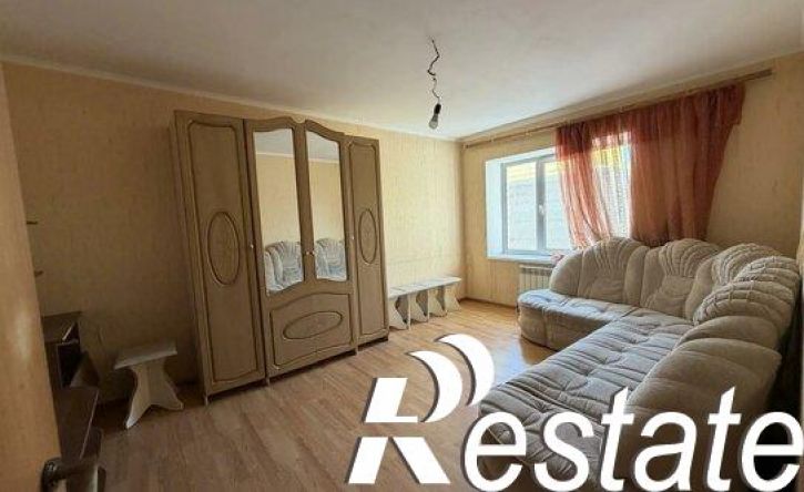2-комн квартира улица Серова, 472/4,  д. 472/4