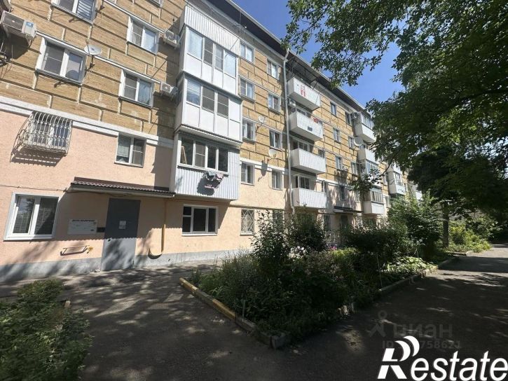 2-комн квартира Комсомольская улица, 62,  д. 62