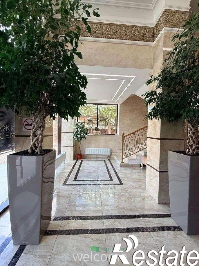Сдать офис, помещение под офис за 42 500 рублей на улица Серова, 241