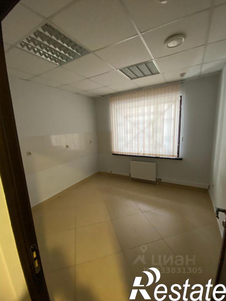Купить офис, помещение под офис за 5 595 860 рублей на проспект Кулакова, 67/2