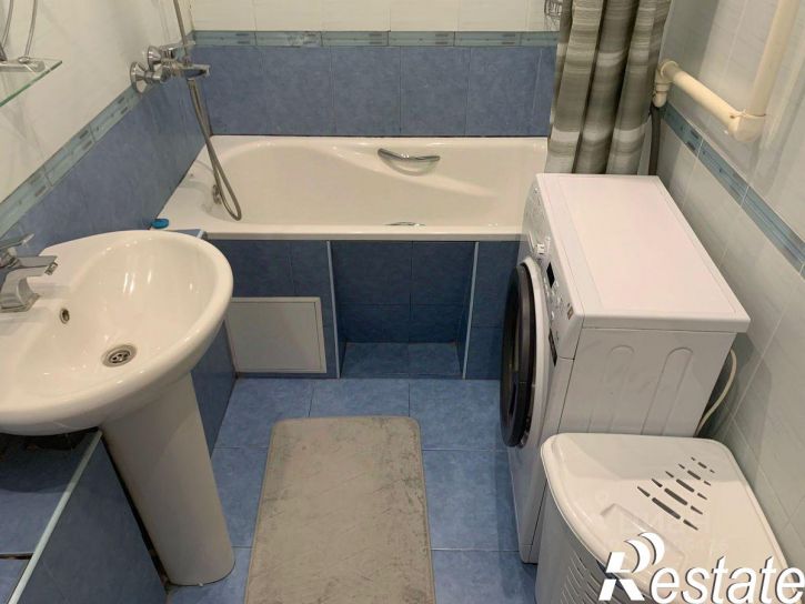 1-комн квартира улица 45-я Параллель, 38,  д. 38