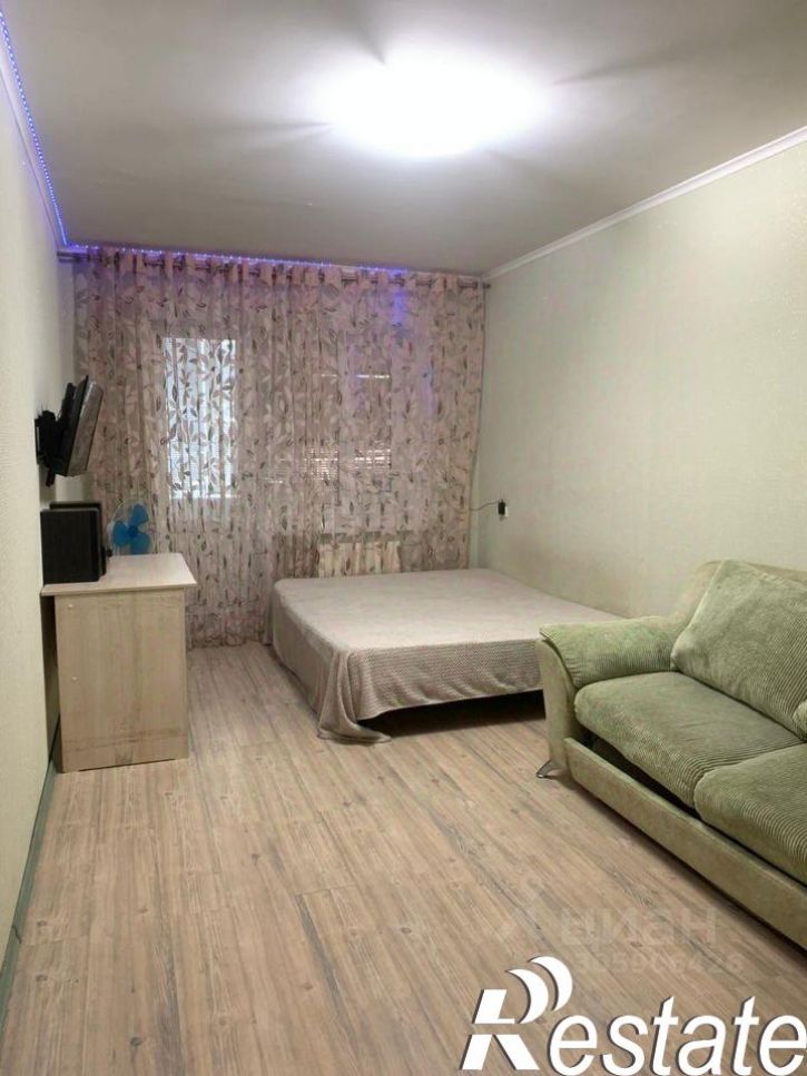 1-комн квартира улица 45-я Параллель, 38,  д. 38