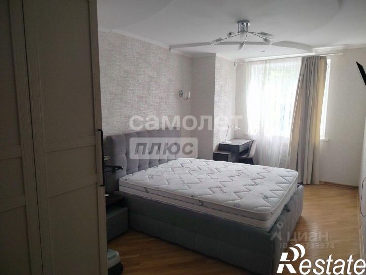 2-комн квартира улица Мира, 266/3,  д. 266/3