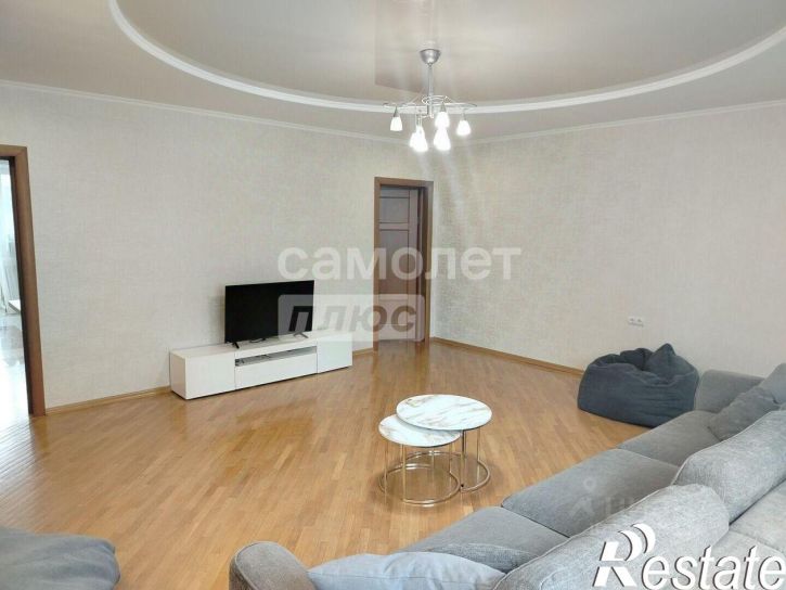 2-комн квартира улица Мира, 266/3,  д. 266/3