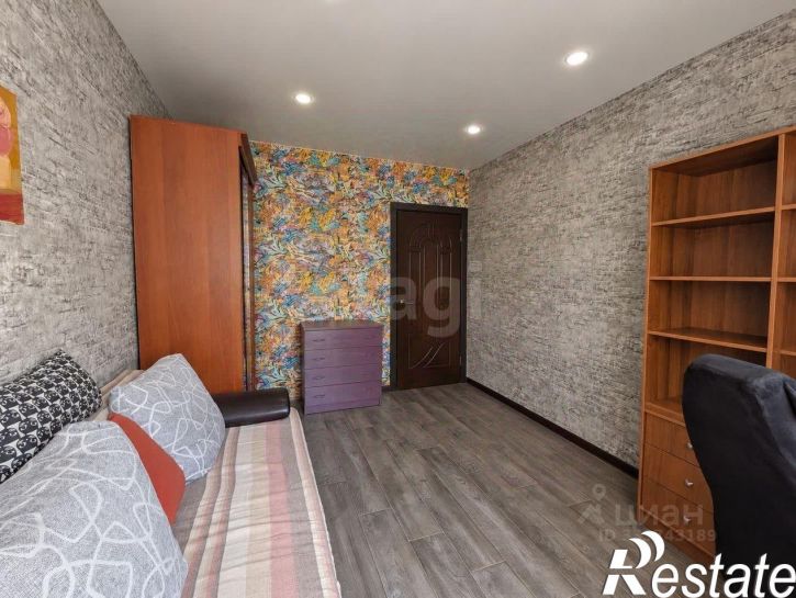 3-комн квартира улица Космонавтов, 6,  д. 6